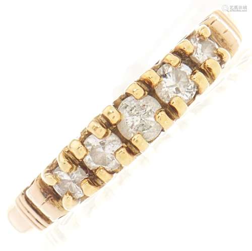 A diamond ring, approx 0.32ct, in gold, 3g, size O
