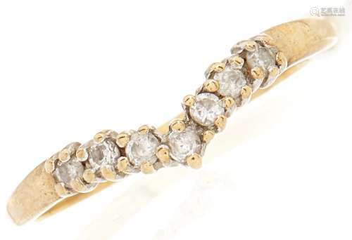 A 9ct gold diamond dart ring, 1.3g, size O½