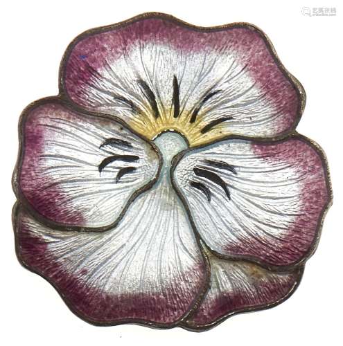 A silver and enamel pansy brooch, London 1914, 5.7g