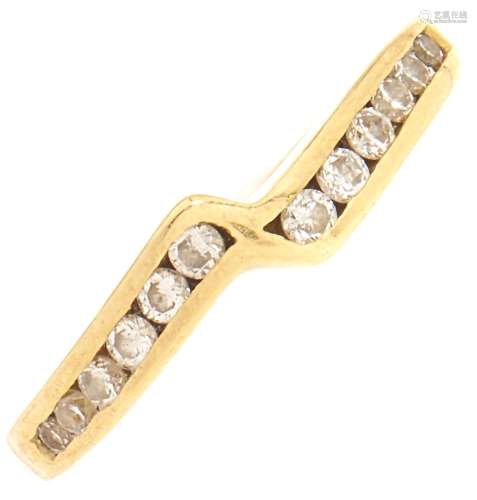 A diamond ring, in gold, 2.1g, size G