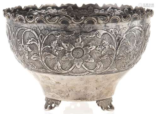 A silver rose bowl, early 20th c, embossed and repousse deco...