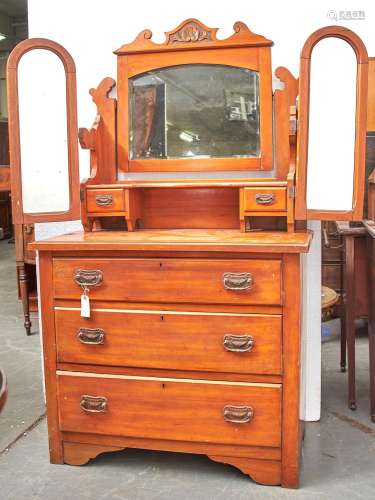 An Edwardian pine dressing chest with triple mirror, c1910, ...
