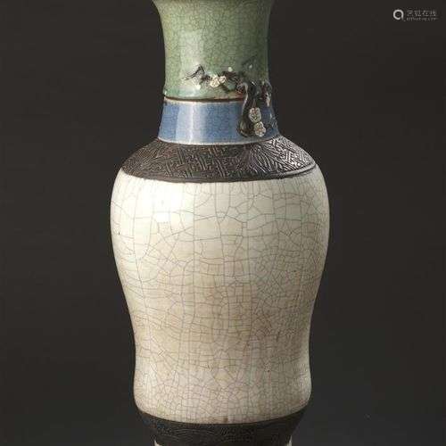 Grand vase en faïence de Nankin Chine, première mo…