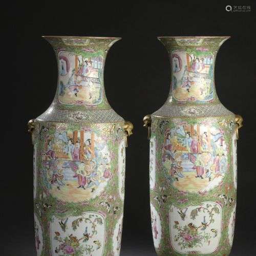 Paire de grands vases en porcelaine de Canton Chi…