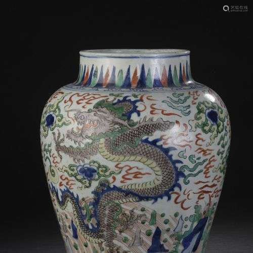 Potiche en porcelaine Wucai Chine, Transition, XV…