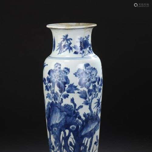 Vase en porcelaine bleu blanc Chine, XIXe siècle …