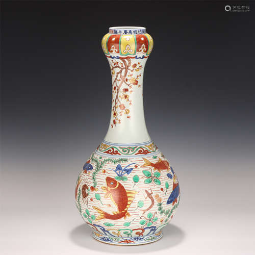 A Famille Verte Lotus Pond Porcelain Vase