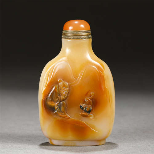 A Carved Agate Figural Snuff Bottle