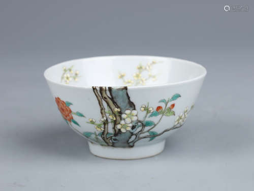 A Famille Rose Floral Porcelain Bowl