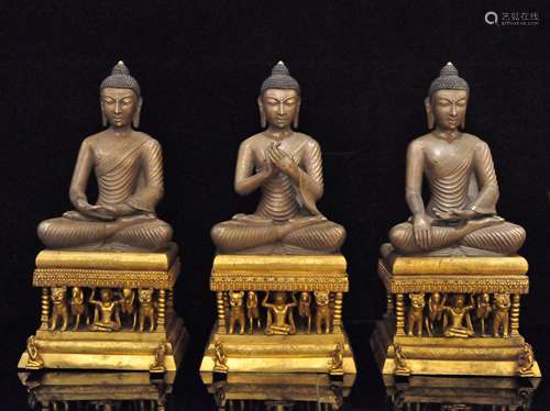 A Set of Gilt Bronze Tibetan Buddhism Figure of Buddhas