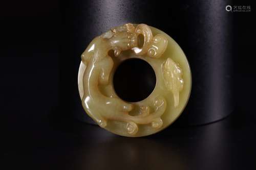 chinese hetian yellow jade pendant