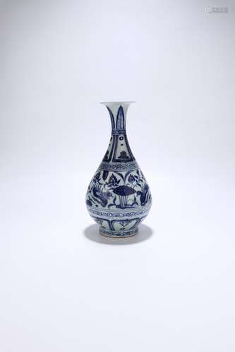 chinese blue and white porcelain pear shaped vase