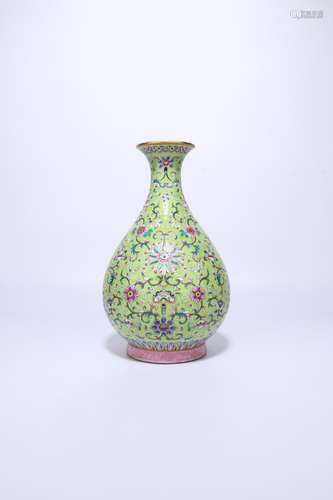 chinese famille rose porcelain pear shaped vase