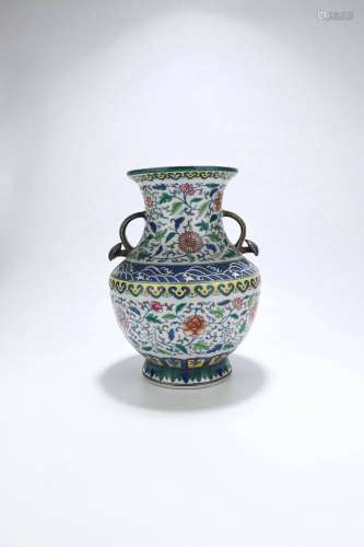 chinese blue and white doucai porcelain pot