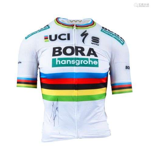 Peter Sagan. Maillot aux couleurs de Champion du M…