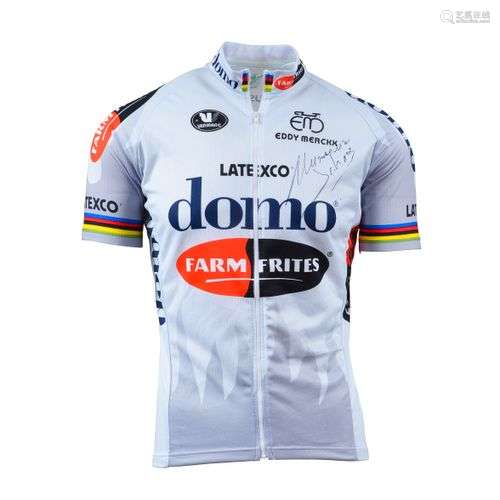 Johan Museew. Maillot de l'équipe Domo Farm Frites…