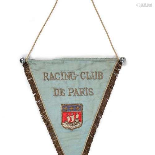 Fanion brodé du Racing Club de Paris. Vers 1920 19…