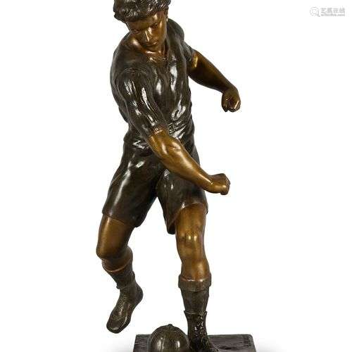 Sculpture en régule. «Le Football». Circa 1900 sig…