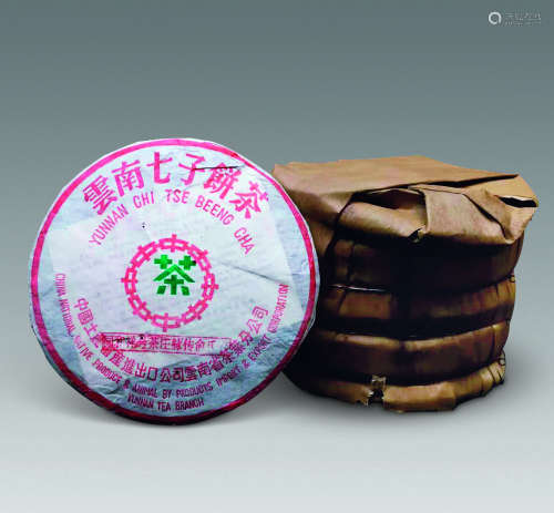 1998年 中茶公司绿印班章乔木青饼一筒七饼