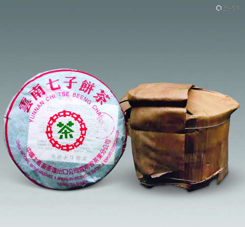 1998年 中茶公司绿印天字版7532青饼一筒七饼