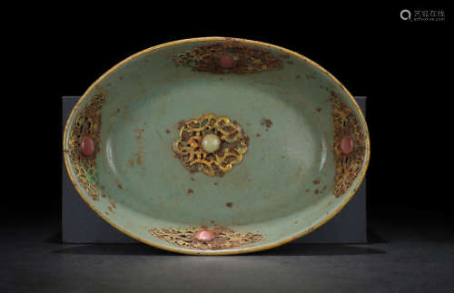 PORCELAIN WITH GILT DECORATED BRUSH WASHER