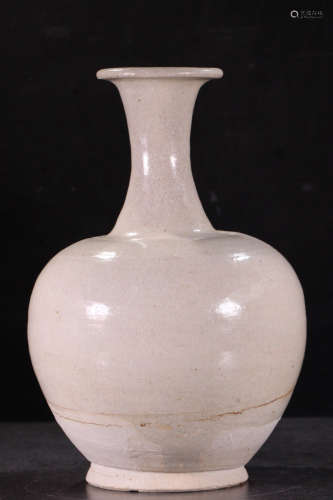 PORCELAIN VASE