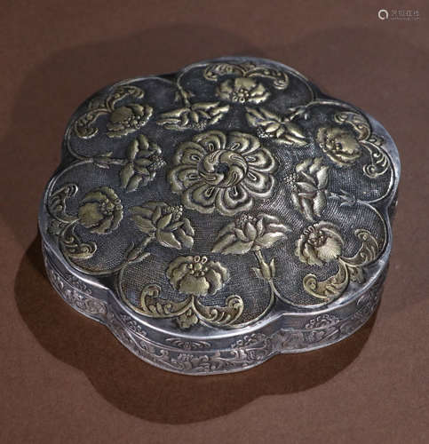 SILVER CAST FLORAL PATTERN BOX