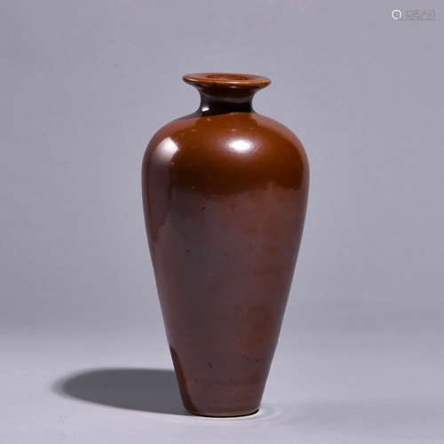 A JIANG GLAZED BOTTLE