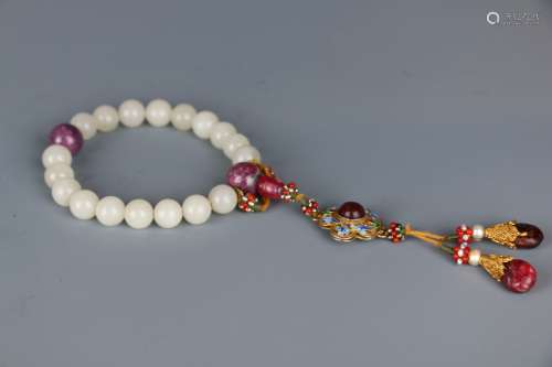 Hetian Jade Handheld Bracelet with Eighteen Beads
