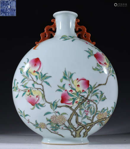 DAQINGQIANLONGNIANZHI MARK FAMILLE ROSE GLAZE VASE