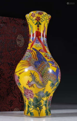 GLASS VASE PAINTED WITH PHOENIX