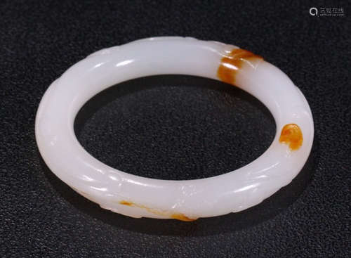 HETIAN JADE BANGLE CARVED WITH BEAST