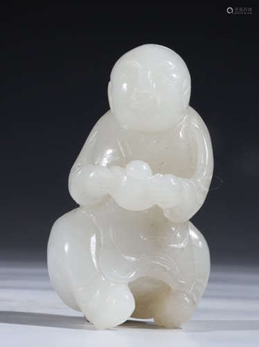 HETIAN JADE FIGURE PENDANT