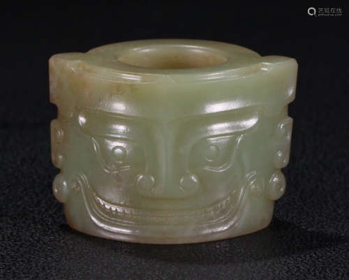 ANTIQUE JADE PENDANT CARVED WITH FIGURE FACE