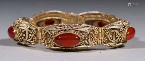 GILT SILVER BANGLE EMBEDDED WITH AGATE