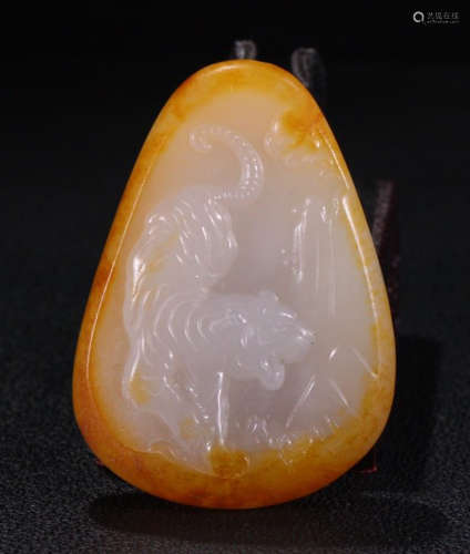 HETIAN JADE PENDANT CARVED WITH TIGER