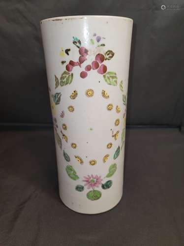 Famille Rose Brush Porcelain Pot