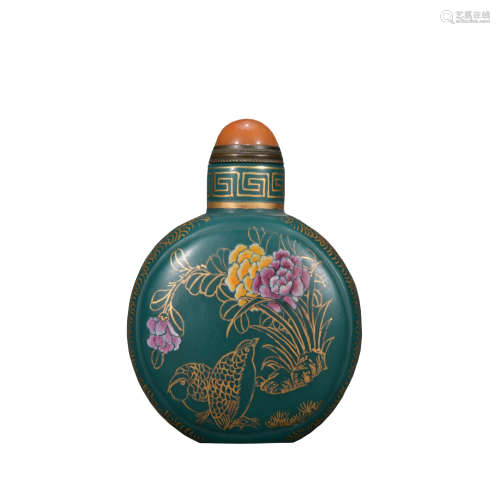 A glassware snuff bottle