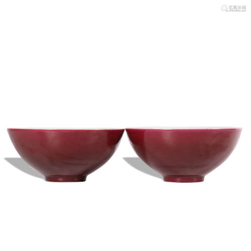 A pair of red glazed bowl