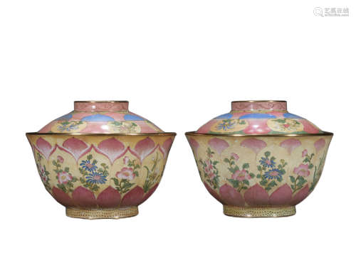 A pair of enamel bowl