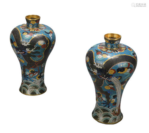 A pair of Cloisonne enamel 'dragon' vase