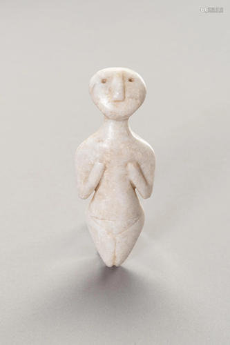 A FIGURATIVE WHITE MARBLE MINATURE SCULPTURE