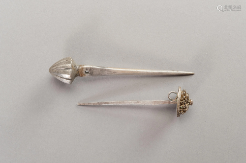TWO CHAM SILVER HAIRPINS