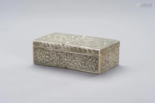 A SILVER-PLATED LIDDED BOX