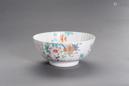 A GILT AND ENAMELED 'FLORAL' LOBED BOWL, MID-QING