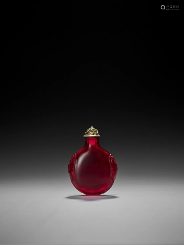 A TRANSPARENT RUBY RED GLASS SNUFF BOTTLE, QING