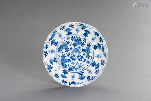 A BLUE AND WHITE PORCELAIN LOBED BOWL
