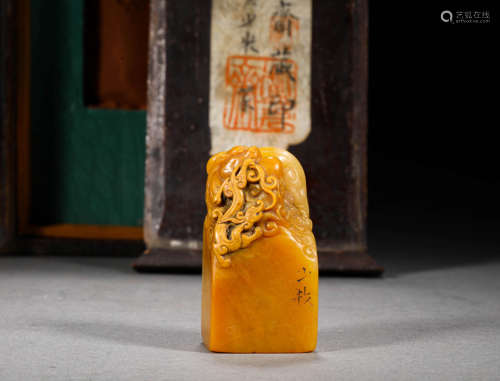 A TIANHUANG STONE SEAL