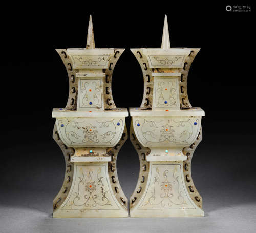 A PAIR OF CANDLE STICKS