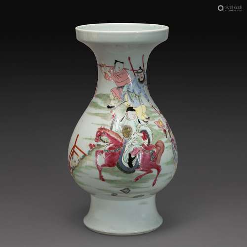 VASE BALUSTRE en porcelaine et émaux polychromes dans le sty...